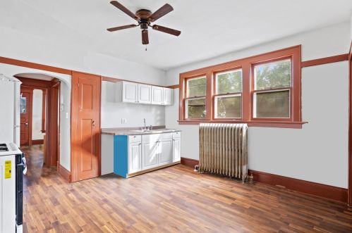 2145 18th St, Milwaukee, WI 53215-2625