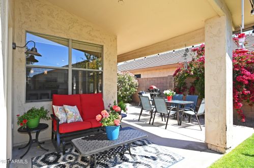 6409 Wahalla Ln, Glendale AZ 85308-5579 exterior