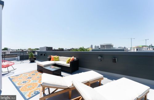 1440 Hope St, Philadelphia PA  19122-3904 exterior