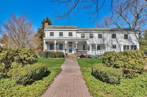 519 Haverstraw Rd, Airmont, NY 10901-3136