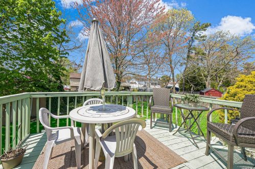 49 Tellar Dr, Islip Terrace NY  11752-2918 exterior