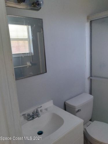 915 Grv Ave, Cocoa FL 32922-7216 exterior