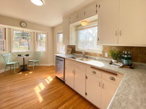 922 County Rd B, Saint Paul MN 55113-4405 exterior