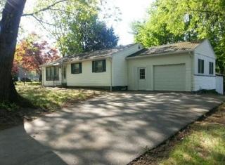 126 Youngs Rd, Lunenburg, MA 01462-2349