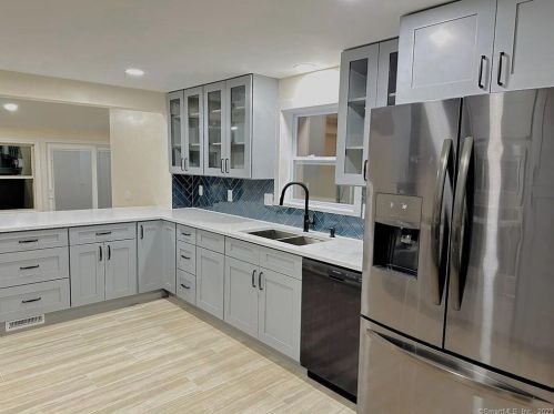 83 Becker Ave, Kensington CT  06037-1329 exterior