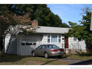 34 Brookside Ave, Ansonia, CT 06401-1326