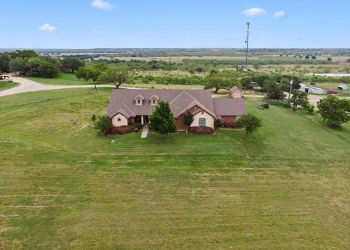 4760 Bonnie Brae St, Denton, TX 76207-1151