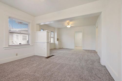 426 Lockeford St, Lodi CA 95240-2335 exterior