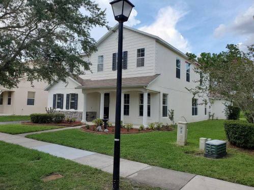 13685 Phoenix Dr, Orlando, FL 32828-9337