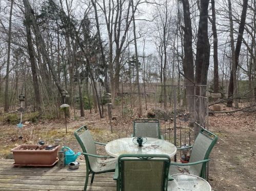 45 Gardiner Ave, North Kingstown RI  02852-4713 exterior