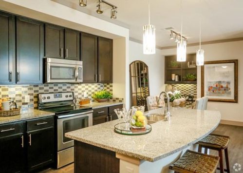 1725 Colcord Ave, Waco TX  76707-2200 exterior