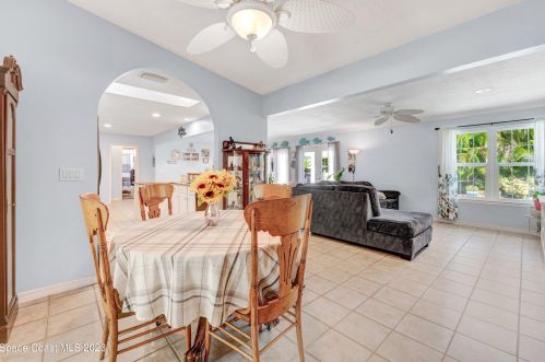 221 Degan Pl, Sebastian FL  32958-4509 exterior