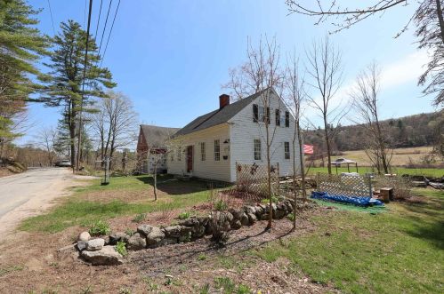 1082 Washington Rd, Hillsboro, NH 03244-4011