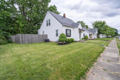 1014 Hinde St, Washington Ch OH  43160-1931 exterior