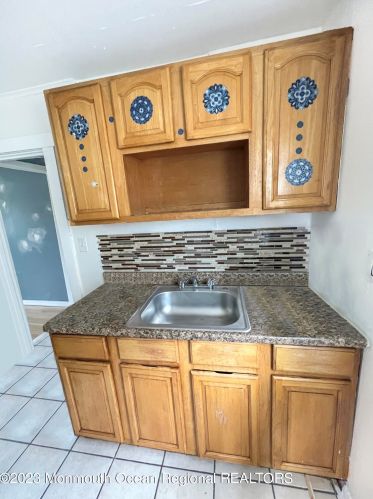 413 Ridge Ave, Tinton Falls NJ  07712-6331 exterior