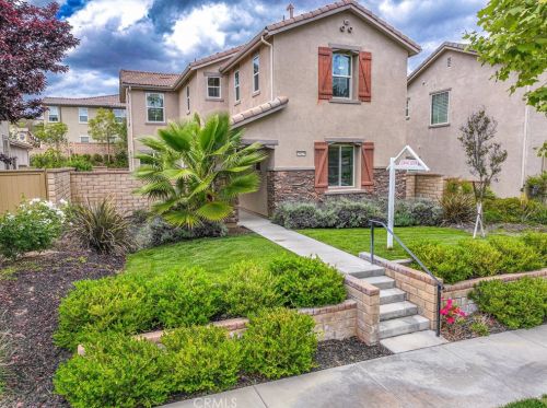 28629 Vista Del Rio Dr, Santa Clarita, CA 91354-3085