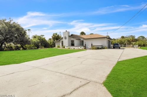 401 Maple Ave, Lehigh Acres FL  33972-4001 exterior