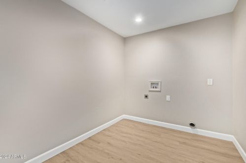 4532 Topeka Dr, Glendale AZ  85308-4460 exterior