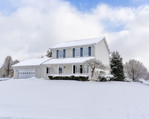 360 Shannon Cir, New Brighton, PA 15066-9726
