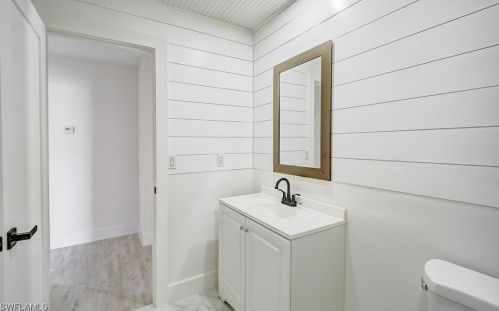 208 43 Ter, Cape Coral FL  33904-8425 exterior