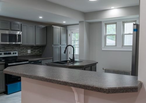 272 Connecticut Ave, Springfield MA  01104-1048 exterior