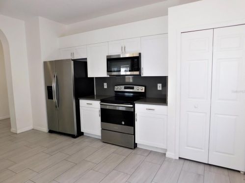 1613 Gray Bark Dr, Oldsmar FL  34677-2766 exterior