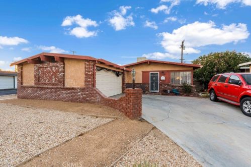 1035 Avenue, Lancaster, CA