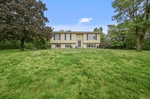 714 Kaisertown Rd, Montgomery, NY 12549-2307