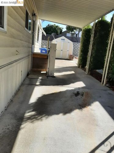 233 Queens Way, West Pittsburg, CA 94565-5430