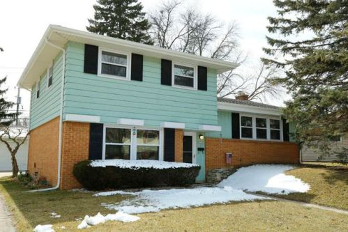 7219 Elberton Ave, Greendale, WI 53129-1743