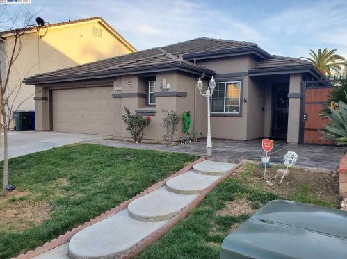 1230 Yellowhammer Dr, Grayson, CA 95363-9066
