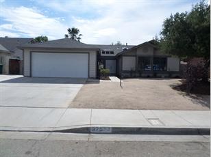 37513 Robin Ln, Palmdale, CA 93550-6265