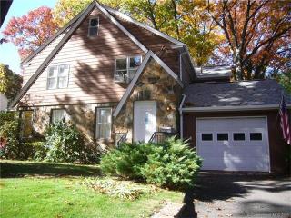 89 Greenway St, New Haven, CT 06517-1334