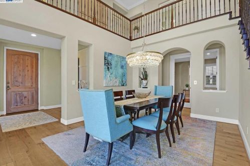 10890 Inspiration Cir, Pleasanton CA 94568-5560 exterior