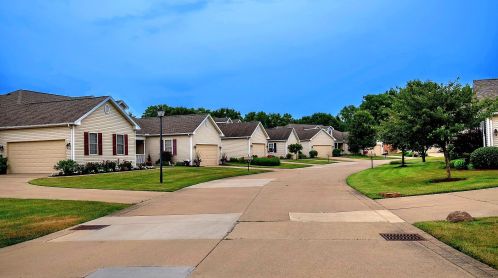 3500 Oakmont Ct, Springfield OH  45502-7207 exterior