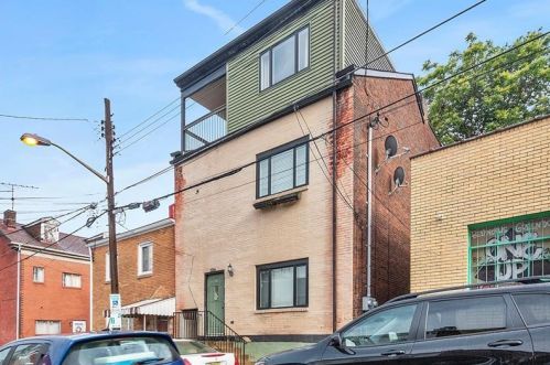 1014 Freyburg St, Pittsburgh PA  15203-1210 exterior