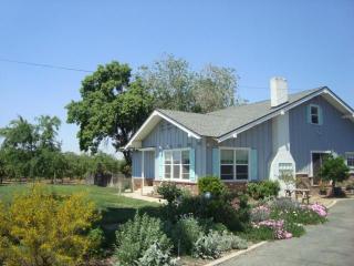 28988 Mc Combs Rd, Pond, CA 93280-9678