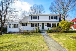1 Pheasant Run, Larchmont, NY 10538-3423