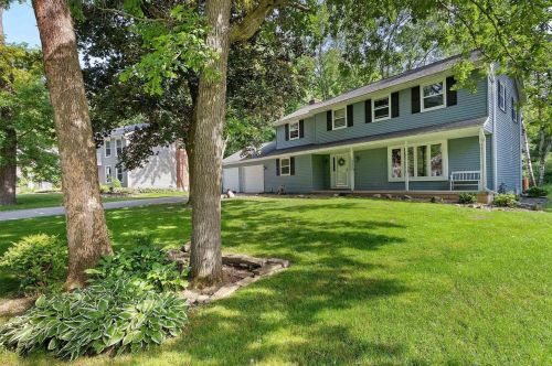 2673 Seneca Ct, Green Bay, WI 54313-4931