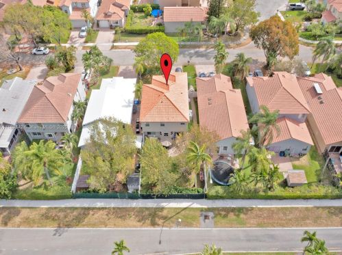 348 107th Ave, Hollywood FL  33026-4068 exterior