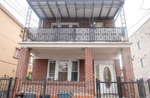 1847 Barnes Ave, Bronx NY  10462-3607 exterior