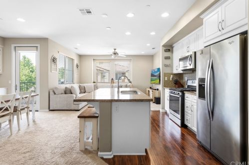 31843 Calle Brio, Temecula CA  92592-3997 exterior