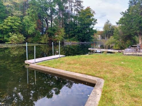 100 Tintle Ave, West Milford Lakes NJ  07480-4715 exterior