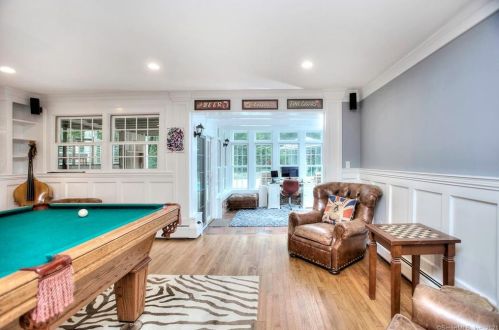 17 Morand Ln, Wilton CT  06897-4112 exterior