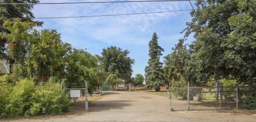 5057 Harney Ln, Lodi CA  95240-6922 exterior