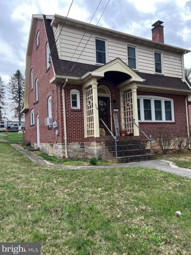 314 2nd St, Mc Connellsburg, PA 17233-1106
