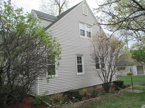 3134 Ridge Rd, Hammond, IN 46322-2021