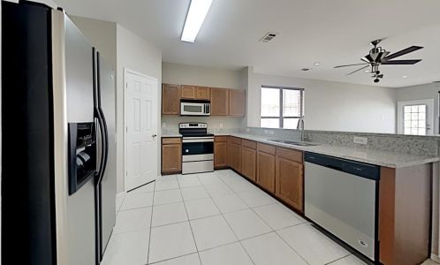 1064 Breeders Cup Dr, Fort Worth, TX 76179-2389
