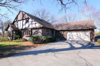 3218 Lake Farm Rd, Madison, WI 53711-5940