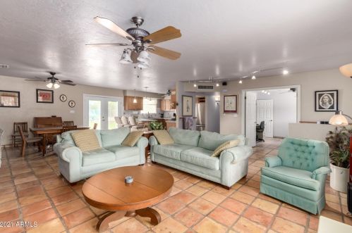 3623 Yorkshire Dr, Glendale AZ  85308-2335 exterior